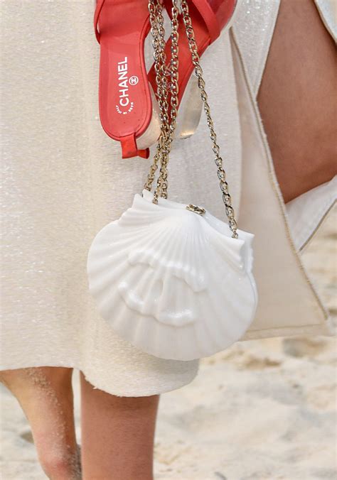 borsa a conchiglia chanel|moda Chanel borse.